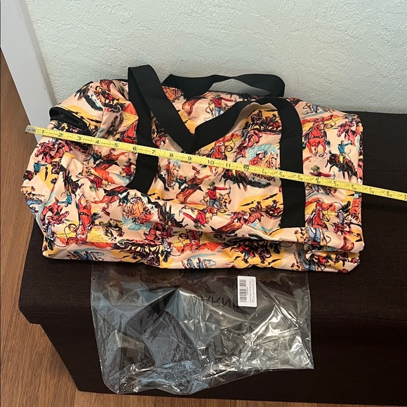 #1552** Unisex’s Colorful Western Cowboy Print Duffel Bag - Picture 4 of 7